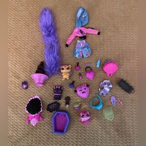Monster High Accessories and Pet Lot